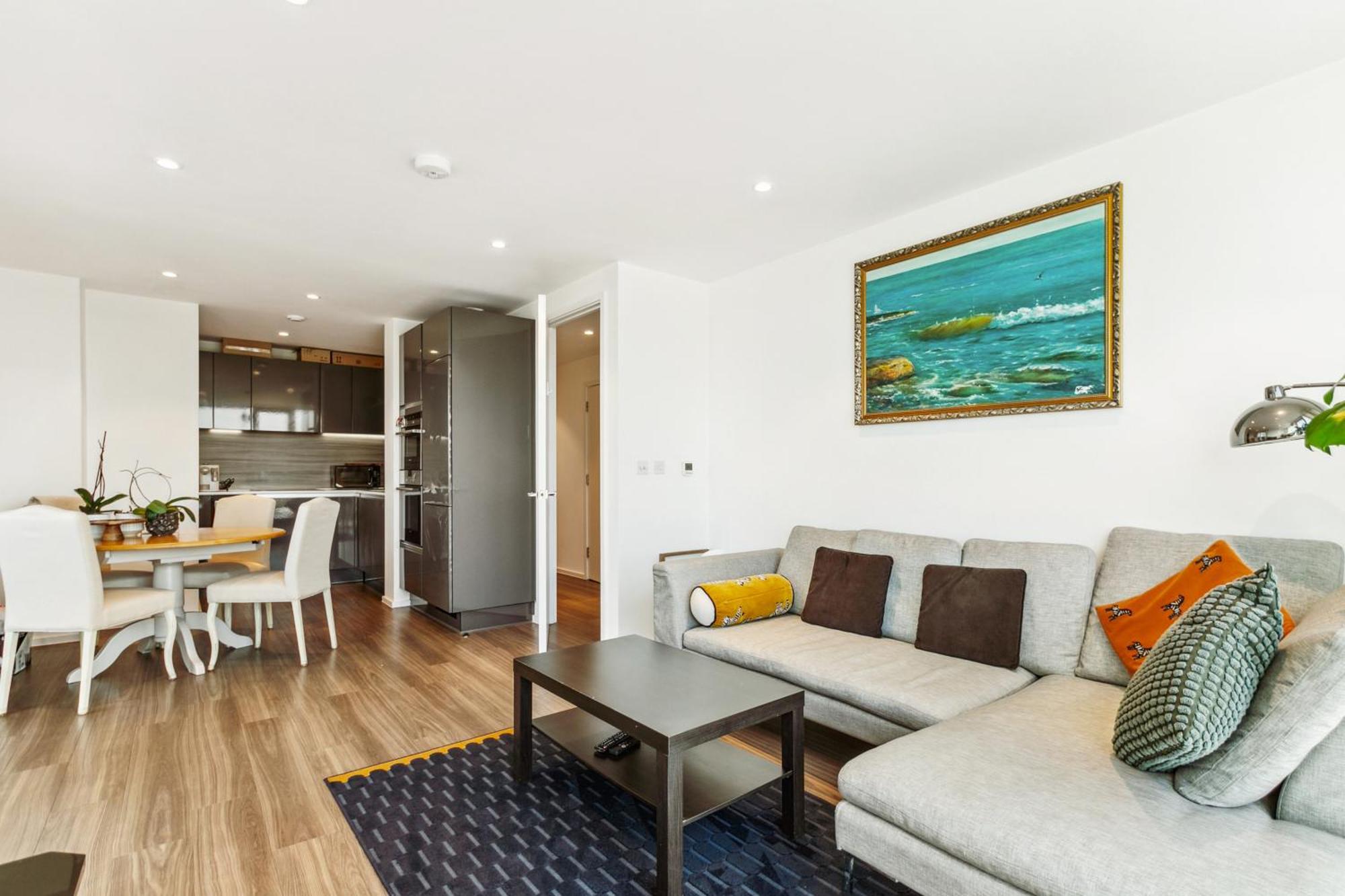 Chic 2-bedroom With Stunning Views In Appartamento